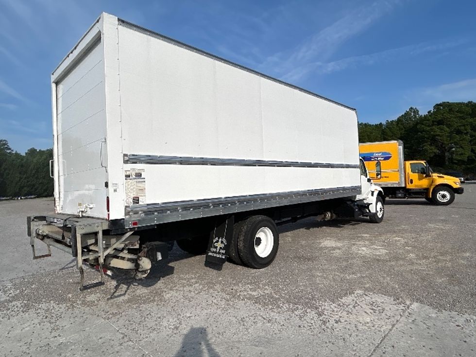 Medium Duty Box Truck-Light and Medium Duty Trucks-International-2020-MV607-Fayetteville-NC-217,143\n\t\tmiles-$ 49,250 - Image 13
