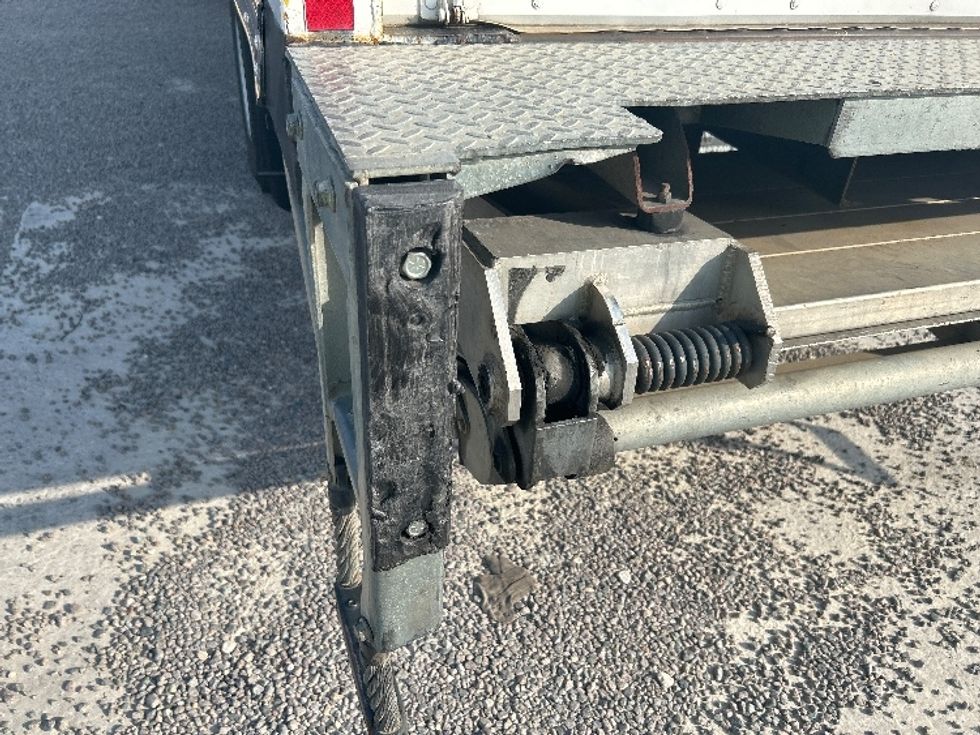 Medium Duty Box Truck-Light and Medium Duty Trucks-International-2020-MV607-Fayetteville-NC-217,143\n\t\tmiles-$ 49,250 - Image 26