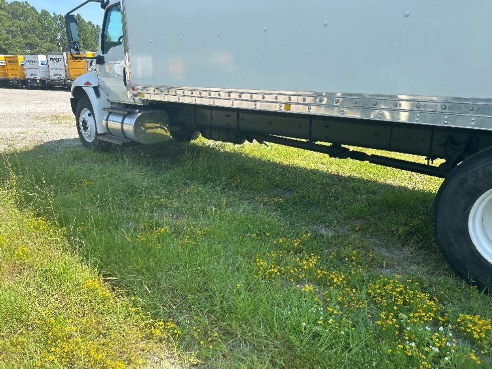 Medium Duty Box Truck-Light and Medium Duty Trucks-International-2020-MV607-Fayetteville-NC-228,858\n\t\tmiles-$ 47,250 - Image 5