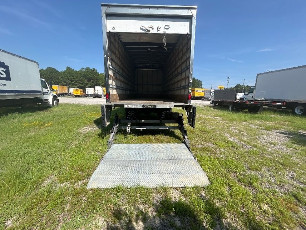 Medium Duty Box Truck-Light and Medium Duty Trucks-International-2020-MV607-Fayetteville-NC-228,858\n\t\tmiles-$ 47,250 - Image 9
