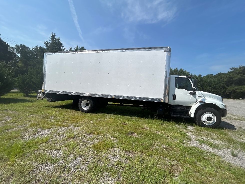 Medium Duty Box Truck-Light and Medium Duty Trucks-International-2020-MV607-Fayetteville-NC-228,858\n\t\tmiles-$ 47,250 - Image 15