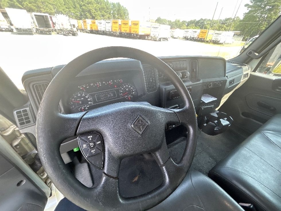 Medium Duty Box Truck-Light and Medium Duty Trucks-International-2020-MV607-Fayetteville-NC-228,858\n\t\tmiles-$ 47,250 - Image 17