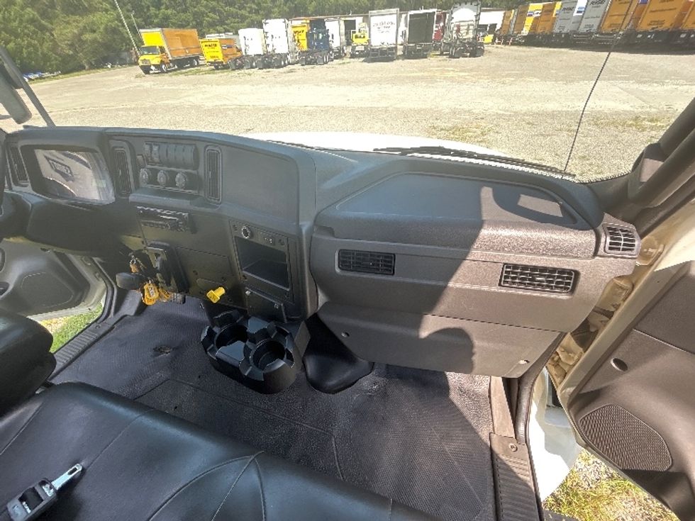 Medium Duty Box Truck-Light and Medium Duty Trucks-International-2020-MV607-Fayetteville-NC-228,858\n\t\tmiles-$ 47,250 - Image 21