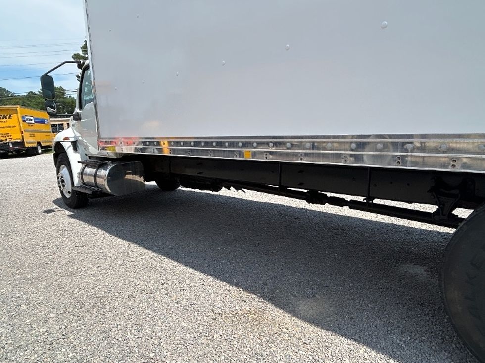 Medium Duty Box Truck-Light and Medium Duty Trucks-International-2020-MV607-Fayetteville-NC-228,884\n\t\tmiles-$ 41,250 - Image 5