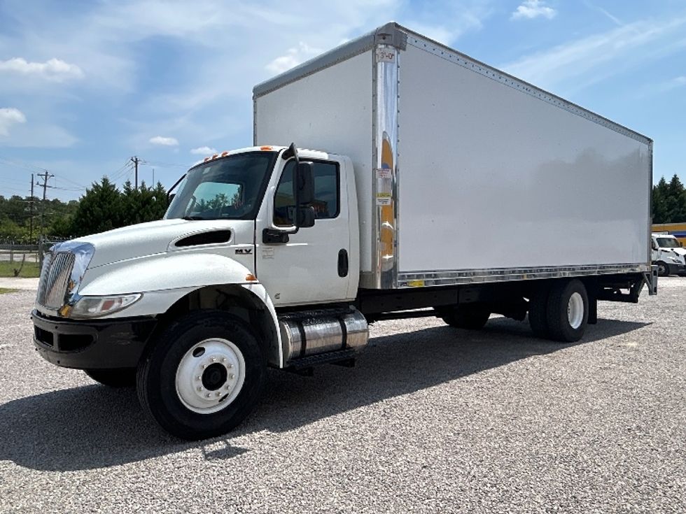 Medium Duty Box Truck-Light and Medium Duty Trucks-International-2020-MV607-Fayetteville-NC-228,884\n\t\tmiles-$ 41,250 - Image 3