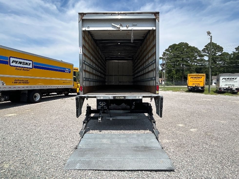 Medium Duty Box Truck-Light and Medium Duty Trucks-International-2020-MV607-Fayetteville-NC-228,884\n\t\tmiles-$ 41,250 - Image 9