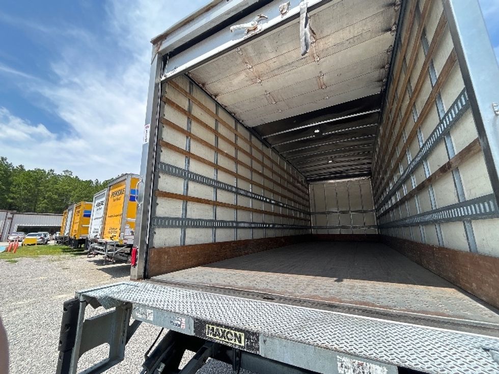 Medium Duty Box Truck-Light and Medium Duty Trucks-International-2020-MV607-Fayetteville-NC-228,884\n\t\tmiles-$ 41,250 - Image 11