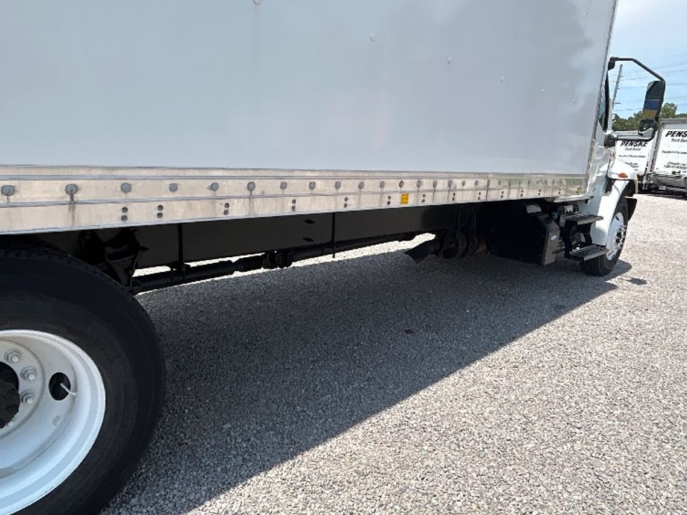 Medium Duty Box Truck-Light and Medium Duty Trucks-International-2020-MV607-Fayetteville-NC-228,884\n\t\tmiles-$ 41,250 - Image 14