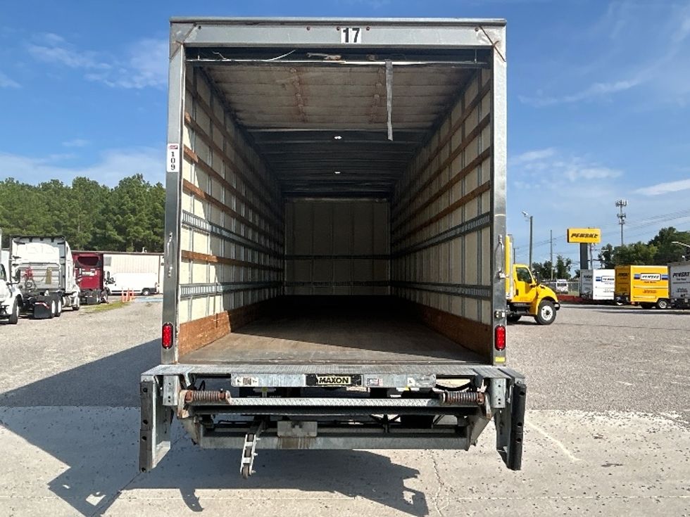 Medium Duty Box Truck-Light and Medium Duty Trucks-International-2020-MV607-Fayetteville-NC-252,346\n\t\tmiles-$ 43,000 - Image 8