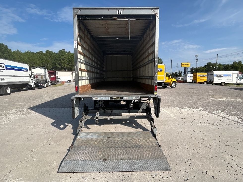 Medium Duty Box Truck-Light and Medium Duty Trucks-International-2020-MV607-Fayetteville-NC-252,346\n\t\tmiles-$ 43,000 - Image 9