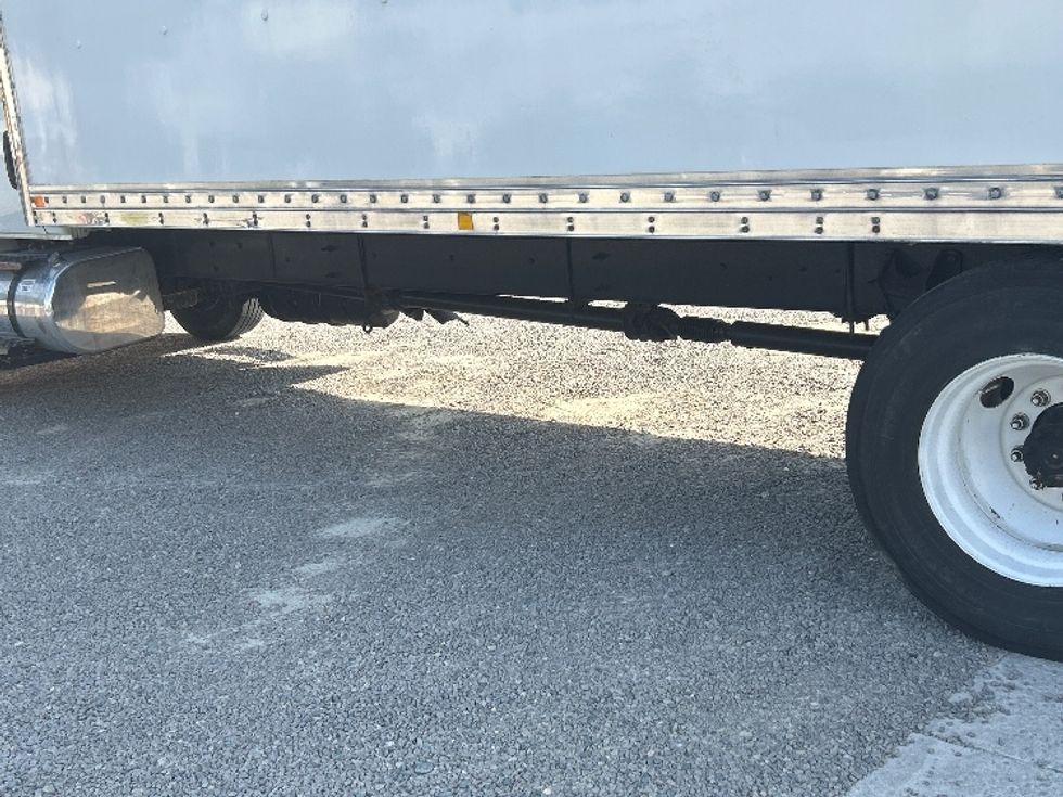 Medium Duty Box Truck-Light and Medium Duty Trucks-International-2020-MV607-Fayetteville-NC-252,346\n\t\tmiles-$ 43,000 - Image 5