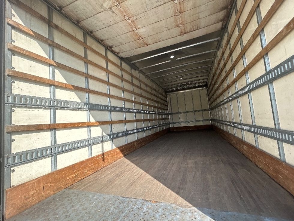 Medium Duty Box Truck-Light and Medium Duty Trucks-International-2020-MV607-Fayetteville-NC-252,346\n\t\tmiles-$ 43,000 - Image 11