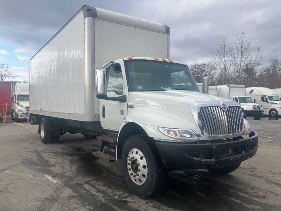 Medium Duty Box Truck-Light and Medium Duty Trucks-International-2020-MV607-Fitchburg-MA-154,777\n\t\tmiles-$ 50,500 - Image 1