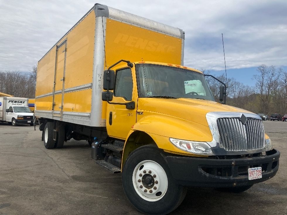 Medium Duty Box Truck-Light and Medium Duty Trucks-International-2020-MV607-Fitchburg-MA-161,709\n\t\tmiles-$ 37,000 - Image 1