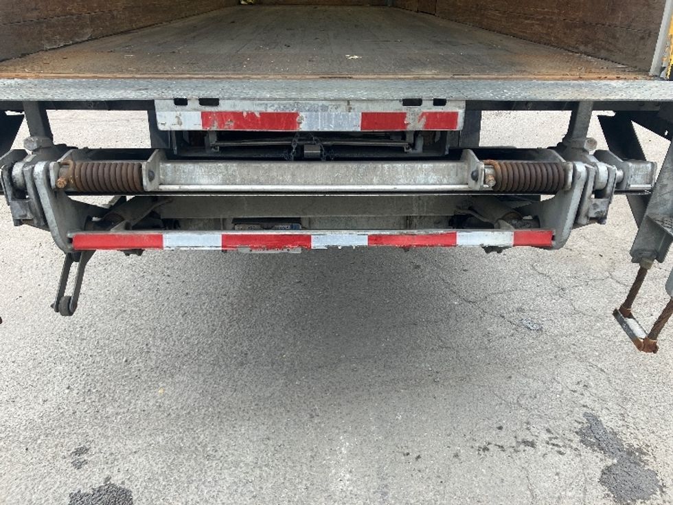 Medium Duty Box Truck-Light and Medium Duty Trucks-International-2020-MV607-Fitchburg-MA-161,709\n\t\tmiles-$ 37,000 - Image 10
