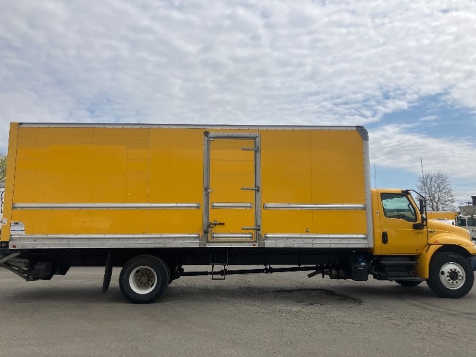 Medium Duty Box Truck-Light and Medium Duty Trucks-International-2020-MV607-Fitchburg-MA-161,709\n\t\tmiles-$ 37,000 - Image 15