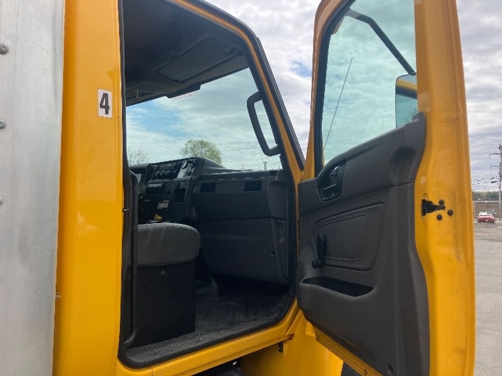 Medium Duty Box Truck-Light and Medium Duty Trucks-International-2020-MV607-Fitchburg-MA-161,709\n\t\tmiles-$ 37,000 - Image 20
