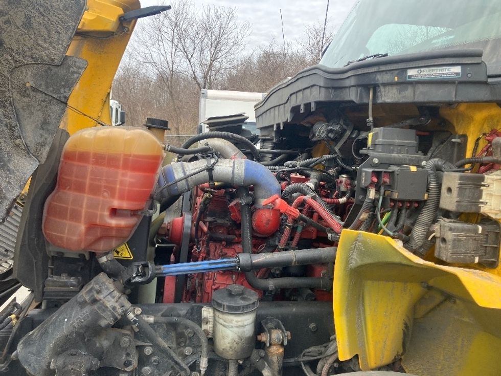 Medium Duty Box Truck-Light and Medium Duty Trucks-International-2020-MV607-Fitchburg-MA-161,709\n\t\tmiles-$ 37,000 - Image 24