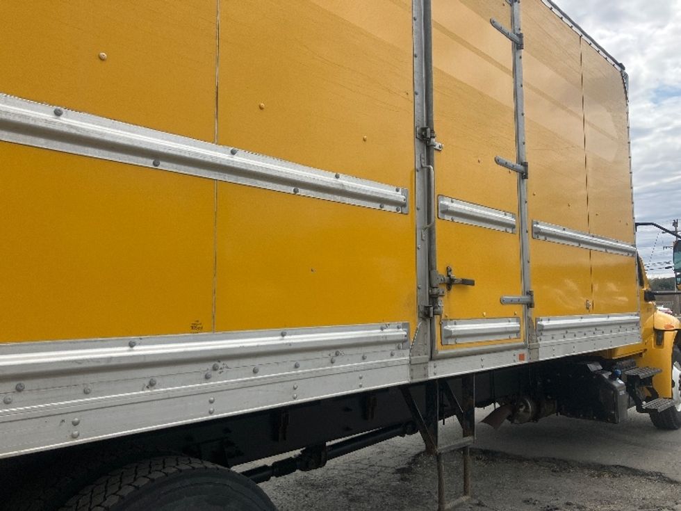 Medium Duty Box Truck-Light and Medium Duty Trucks-International-2020-MV607-Fitchburg-MA-161,709\n\t\tmiles-$ 37,000 - Image 25