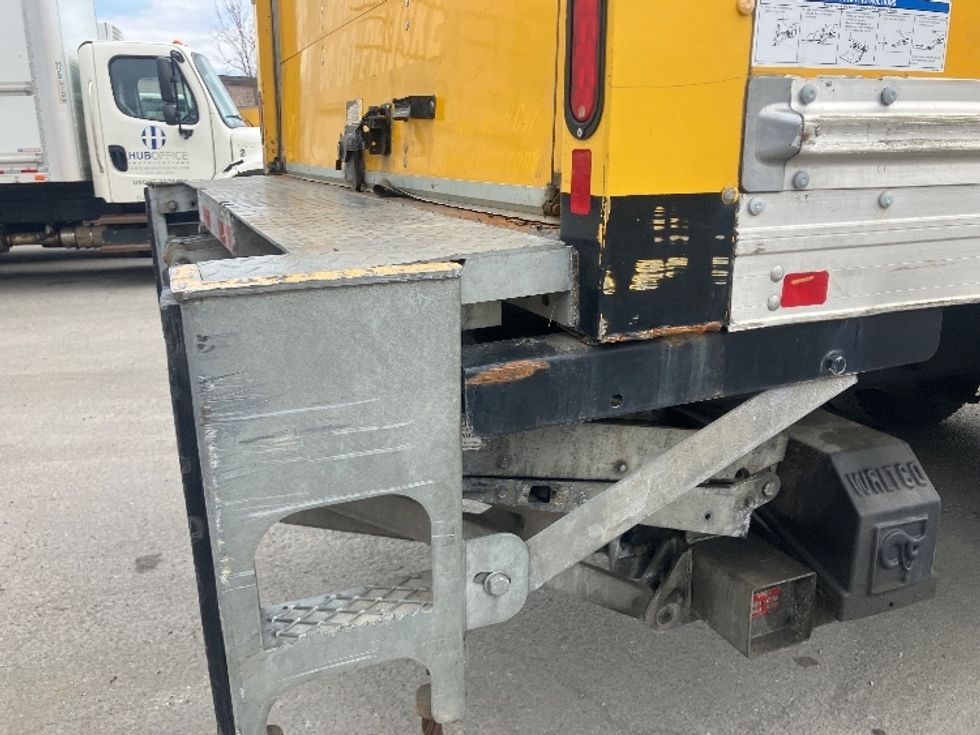 Medium Duty Box Truck-Light and Medium Duty Trucks-International-2020-MV607-Fitchburg-MA-161,709\n\t\tmiles-$ 37,000 - Image 28