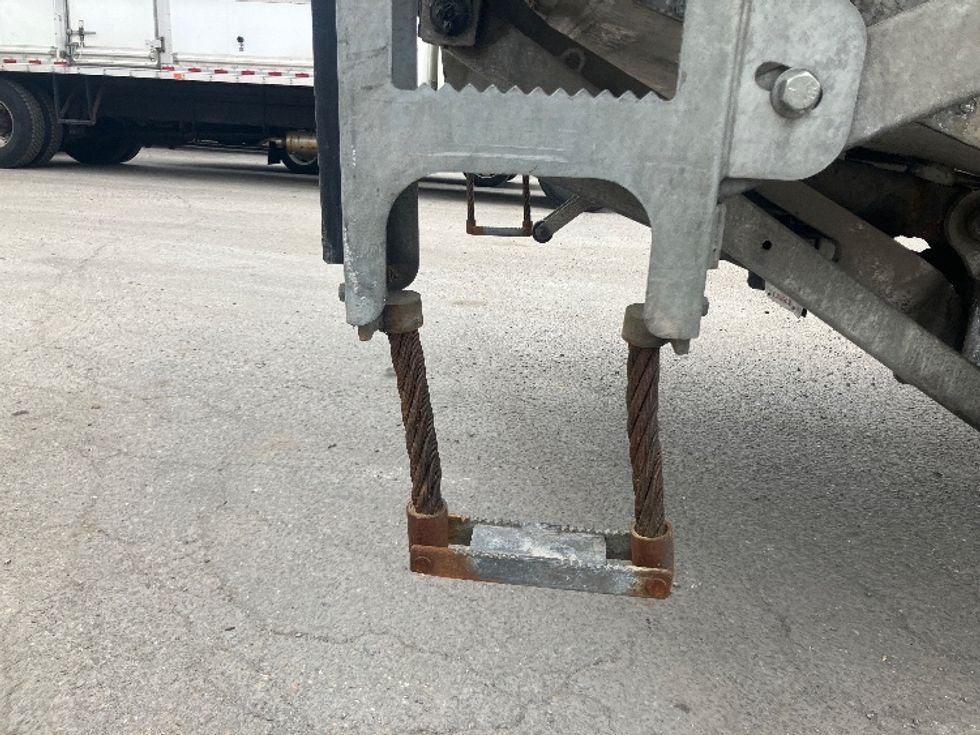 Medium Duty Box Truck-Light and Medium Duty Trucks-International-2020-MV607-Fitchburg-MA-161,709\n\t\tmiles-$ 37,000 - Image 29