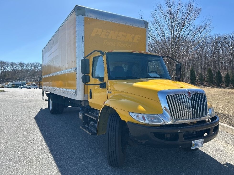 Medium Duty Box Truck-Light and Medium Duty Trucks-International-2020-MV607-Fitchburg-MA-210,650\n\t\tmiles-$ 36,000 - Image 1