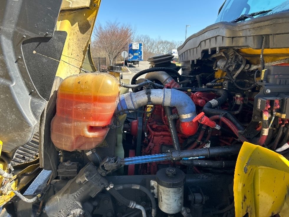 Medium Duty Box Truck-Light and Medium Duty Trucks-International-2020-MV607-Fitchburg-MA-210,650\n\t\tmiles-$ 36,000 - Image 24