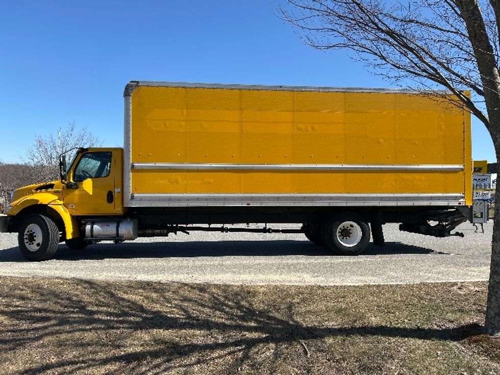 Medium Duty Box Truck-Light and Medium Duty Trucks-International-2020-MV607-Fitchburg-MA-210,650\n\t\tmiles-$ 36,000 - Image 4