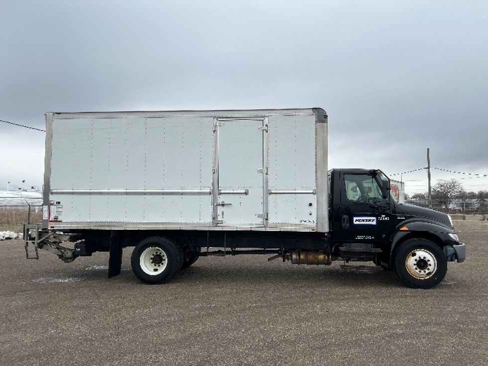 Medium Duty Box Truck-Light and Medium Duty Trucks-International-2020-MV607-Flint-MI-110,566\n\t\tmiles-$ 48,000 - Image 15