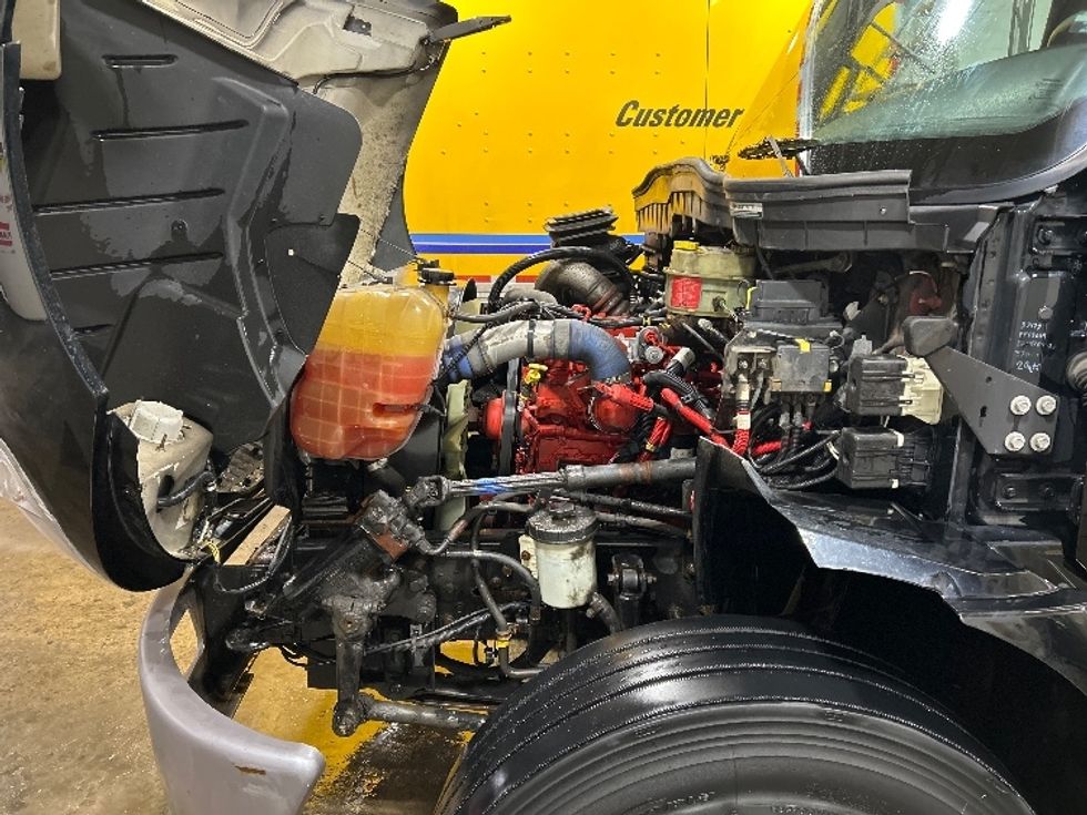 Medium Duty Box Truck-Light and Medium Duty Trucks-International-2020-MV607-Flint-MI-110,566\n\t\tmiles-$ 48,000 - Image 24