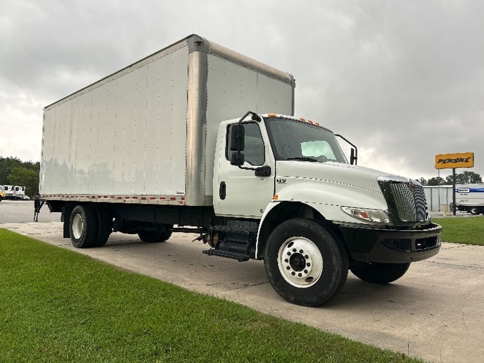 Medium Duty Box Truck-Light and Medium Duty Trucks-International-2020-MV607-Florence-SC-216,485\n\t\tmiles-$ 45,750 - Image 1