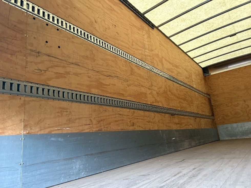 Medium Duty Box Truck-Light and Medium Duty Trucks-International-2020-MV607-Florence-SC-216,485\n\t\tmiles-$ 45,750 - Image 11