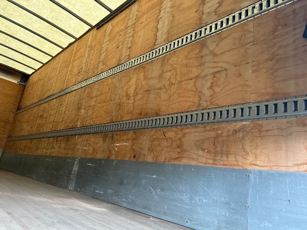 Medium Duty Box Truck-Light and Medium Duty Trucks-International-2020-MV607-Florence-SC-216,485\n\t\tmiles-$ 45,750 - Image 12