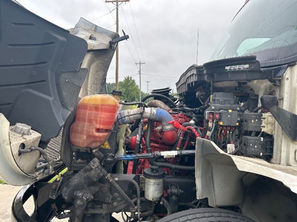 Medium Duty Box Truck-Light and Medium Duty Trucks-International-2020-MV607-Florence-SC-216,485\n\t\tmiles-$ 45,750 - Image 24