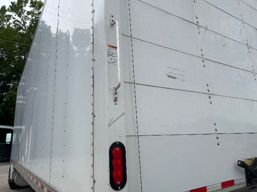 Medium Duty Box Truck-Light and Medium Duty Trucks-International-2020-MV607-Florence-SC-216,485\n\t\tmiles-$ 45,750 - Image 27