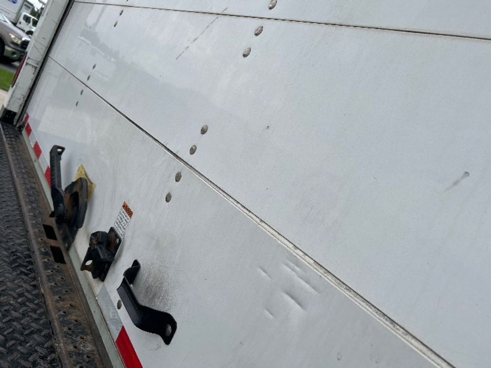 Medium Duty Box Truck-Light and Medium Duty Trucks-International-2020-MV607-Florence-SC-216,485\n\t\tmiles-$ 45,750 - Image 30