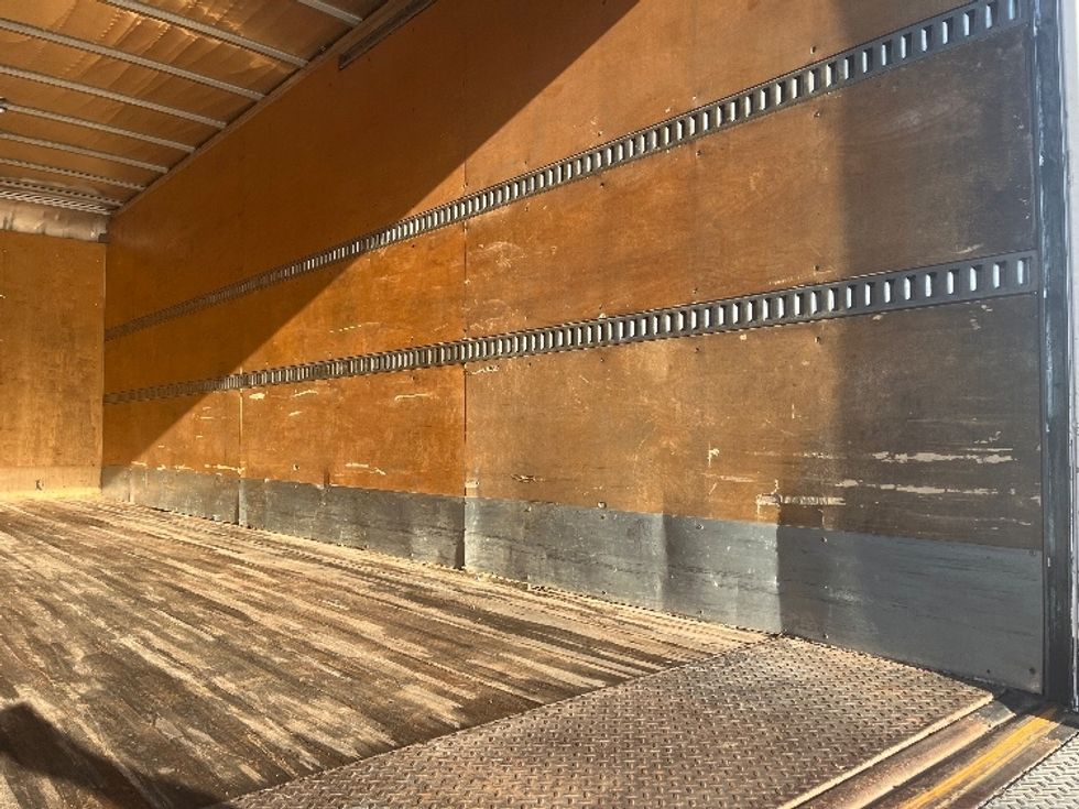 Medium Duty Box Truck-Light and Medium Duty Trucks-International-2020-MV607-Florence-SC-335,926\n\t\tmiles-$ 22,250 - Image 12