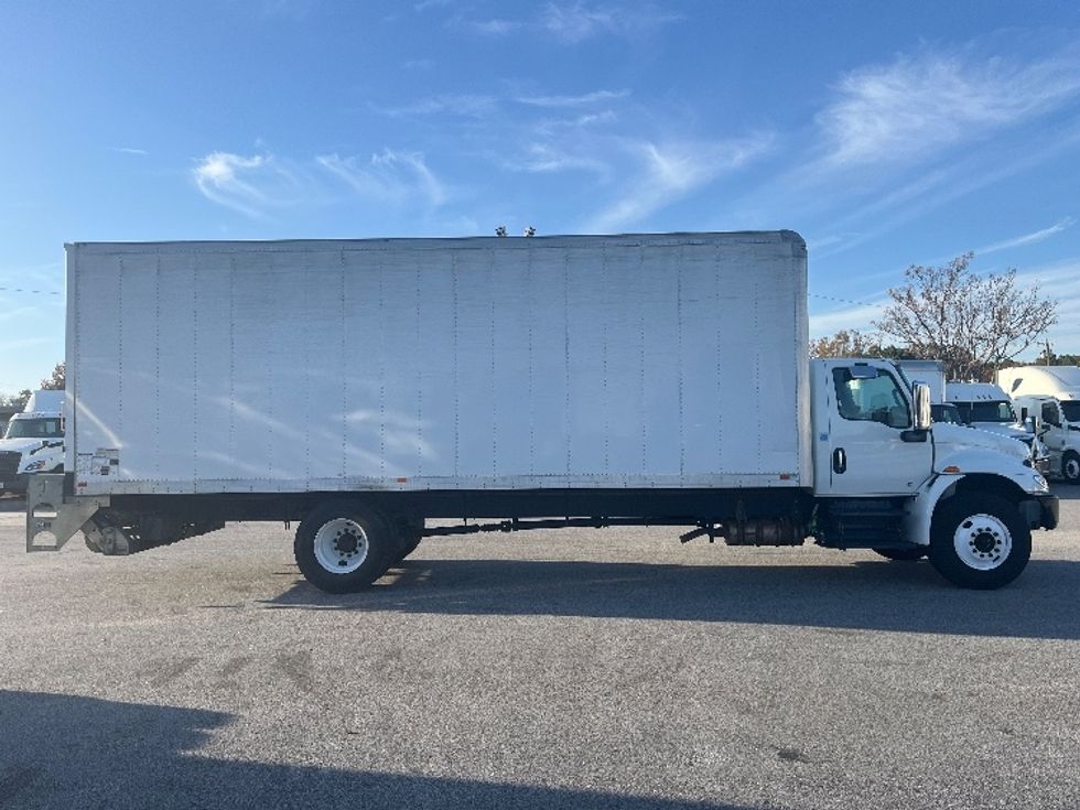 Medium Duty Box Truck-Light and Medium Duty Trucks-International-2020-MV607-Florence-SC-335,926\n\t\tmiles-$ 22,250 - Image 15