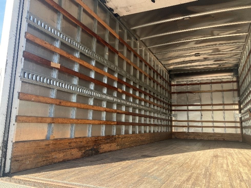 Medium Duty Box Truck-Light and Medium Duty Trucks-International-2020-MV607-Fontana-CA-107,852\n\t\tmiles-$ 62,750 - Image 11