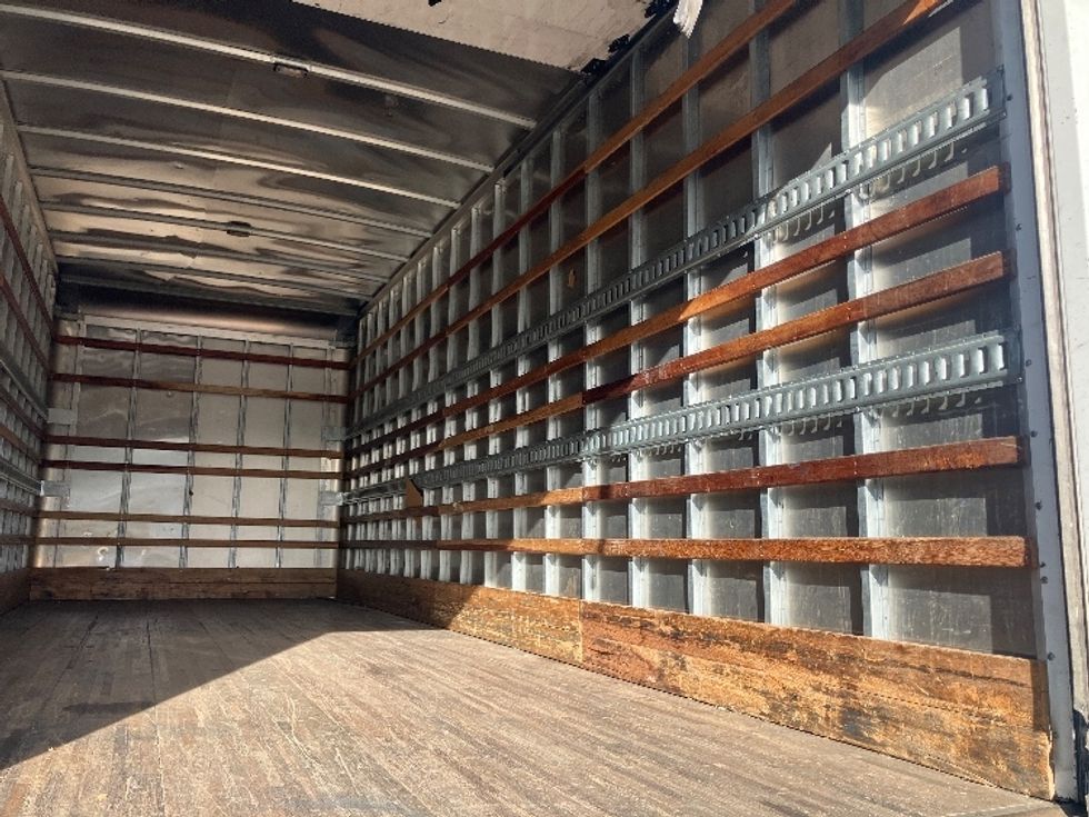 Medium Duty Box Truck-Light and Medium Duty Trucks-International-2020-MV607-Fontana-CA-107,852\n\t\tmiles-$ 62,750 - Image 12