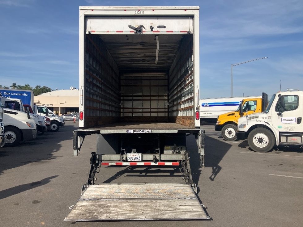 Medium Duty Box Truck-Light and Medium Duty Trucks-International-2020-MV607-Fontana-CA-107,852\n\t\tmiles-$ 62,750 - Image 9