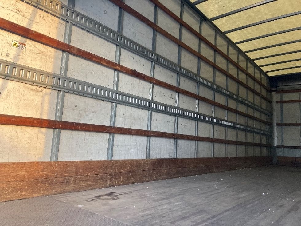 Medium Duty Box Truck-Light and Medium Duty Trucks-International-2020-MV607-Fontana-CA-152,439\n\t\tmiles-$ 51,250 - Image 11