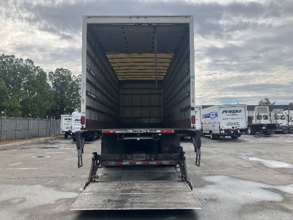 Medium Duty Box Truck-Light and Medium Duty Trucks-International-2020-MV607-Fontana-CA-152,439\n\t\tmiles-$ 51,250 - Image 9