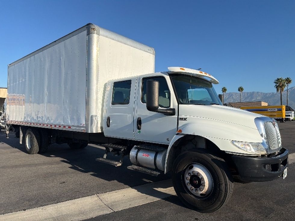 Medium Duty Box Truck-Light and Medium Duty Trucks-International-2020-MV607-Fontana-CA-169,066\n\t\tmiles-$ 53,750 - Image 1