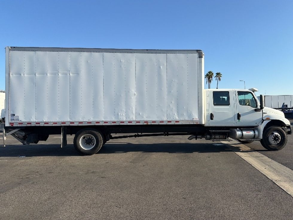 Medium Duty Box Truck-Light and Medium Duty Trucks-International-2020-MV607-Fontana-CA-169,066\n\t\tmiles-$ 53,750 - Image 15