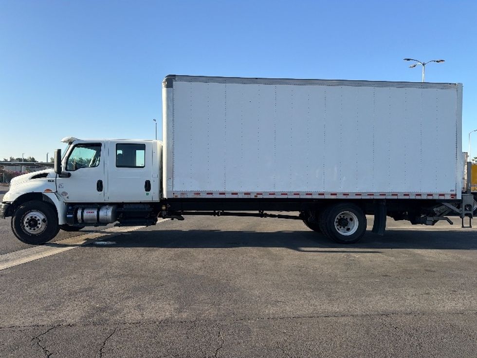 Medium Duty Box Truck-Light and Medium Duty Trucks-International-2020-MV607-Fontana-CA-169,066\n\t\tmiles-$ 53,750 - Image 4