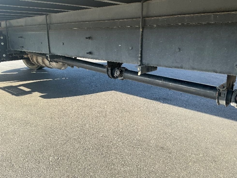 Medium Duty Box Truck-Light and Medium Duty Trucks-International-2020-MV607-Fontana-CA-175,628\n\t\tmiles-$ 47,750 - Image 5