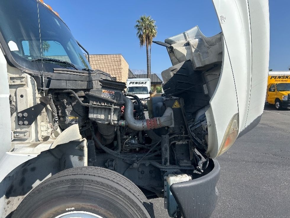 Medium Duty Box Truck-Light and Medium Duty Trucks-International-2020-MV607-Fontana-CA-192,634\n\t\tmiles-$ 50,000 - Image 23