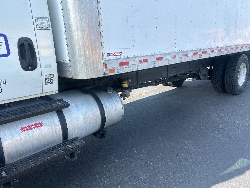 Medium Duty Box Truck-Light and Medium Duty Trucks-International-2020-MV607-Fontana-CA-192,634\n\t\tmiles-$ 50,000 - Image 5