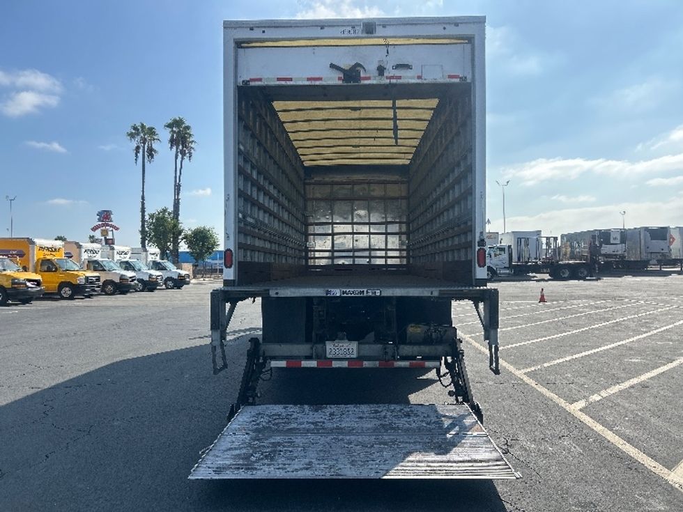 Medium Duty Box Truck-Light and Medium Duty Trucks-International-2020-MV607-Fontana-CA-192,634\n\t\tmiles-$ 50,000 - Image 9